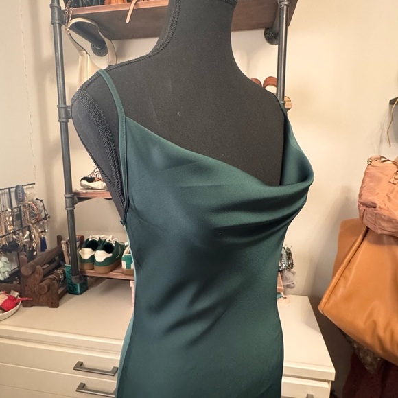 Satin dress - Picture 12 of 16